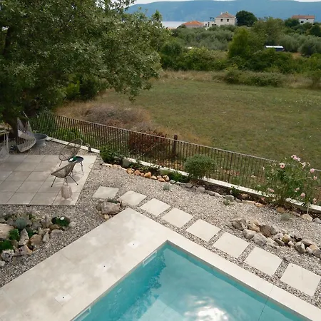 House Amora With Private Pool Casa vacanze Linardići