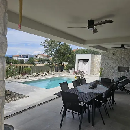 بيت للعطل House Amora With Private Pool Linardići